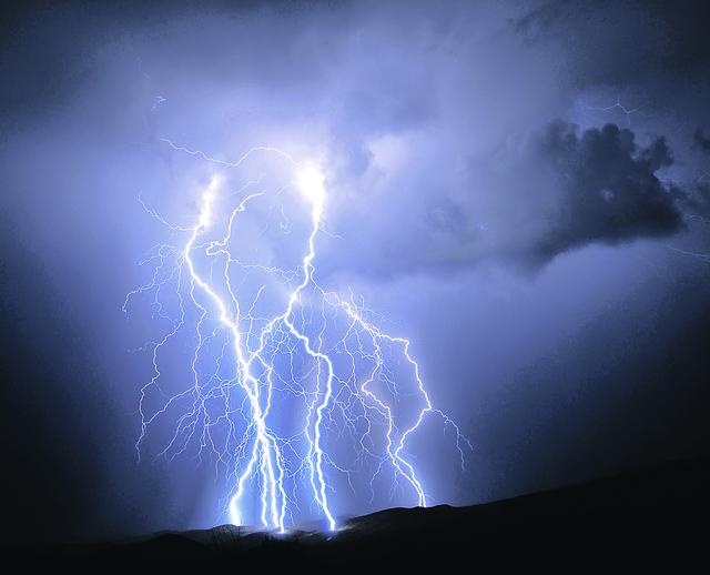 Angst vor Zauber, der Wetter beeinflusst, war in der Vergangenheit weit verbreitet.