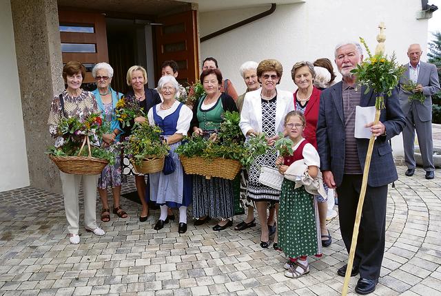Erntedank. P. Toni Ganthaler (rechts) ist schon lange in Laßnitzhöhe tätig. | Foto: P. Toni Ganthaler