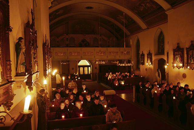 Ob es eine Rorate im Advent ist, die Theatergruppe oder Geselliges im Pfarrsaal, die Menschen treffen sich bei den Kalasantinern.