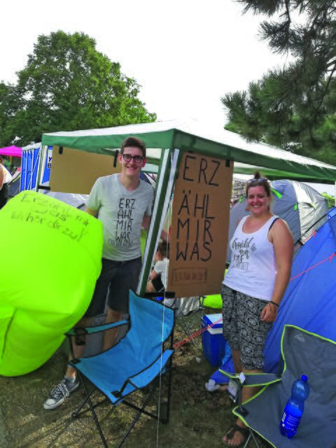 Beim Frequency-Festival wurde 2019 zum zweiten Mal von ehren- und hauptamtlichen Mitarbeiterinnen und Mitarbeitern der Pastoralen Dienste unter dem Motto „Erzähl mir was, ich hör dir zu“ Festivalseelsorge angeboten.  | Foto: zVg