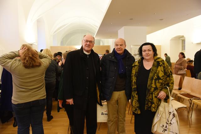 Bischof Alois Schwarz, Hauptdarsteller Johannes Seilern, Regisseurin Anita Lackenberger.