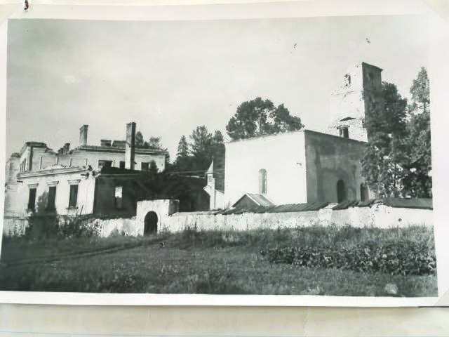 Die Kirche von Traisen wurde im Zweiten Weltkrieg schlimm in Mitleidenschaft gezogen. | Foto: Pfarre Traisen