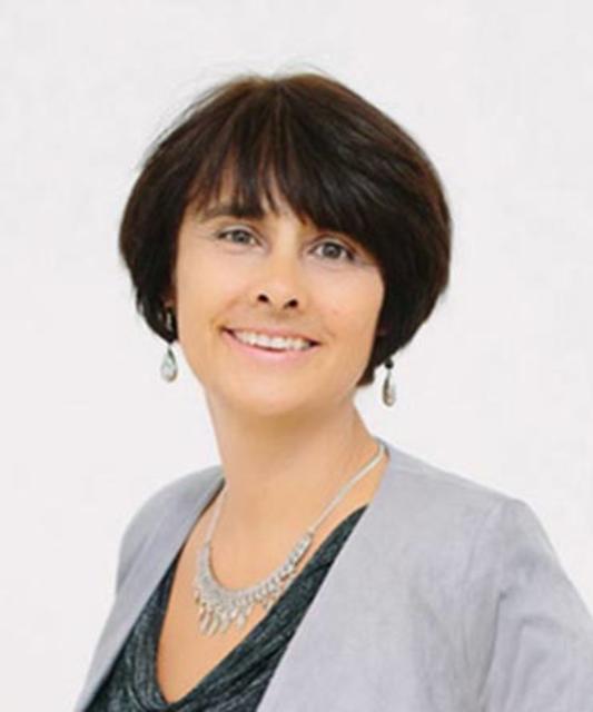 Petra Ganneshofer
ist Psyochotherapeutin, leitet die Beratungsstelle des IEF
(Institut für Ehe und Familie der österr. Bischofskonferenz)