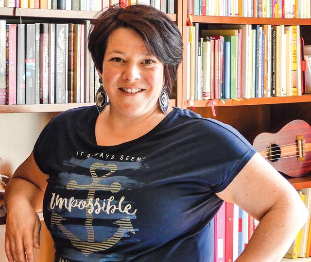 Doris Schmidt, Fachreferentin für Erstkommunion und Versöhnung in der „Jungen Kirche“: „Wenn im Herbst alle gleichzeitig ihre Firmfeiern abhalten, könnte es einen Engpass bei den Firmspendern geben. Deshalb arbeiten wir derzeit gemeinsam mit Pfarren und Firmspendern an Lösungen, mit denen sich die Feiern trotzdem gut organisieren lassen.“