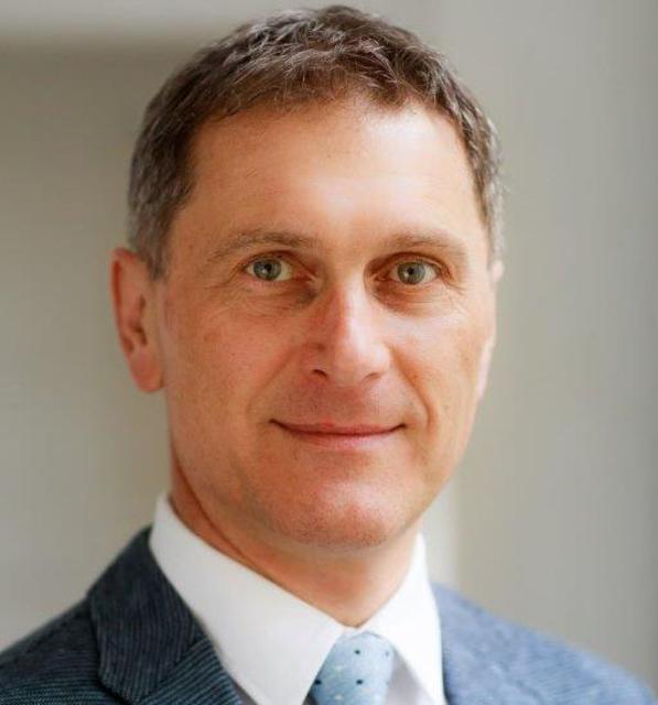Wirtschaftsdirektor Andreas Ehart und sein Team geben ihr Bestes, um die Diözese mit Hygienematerialien zu versorgen.