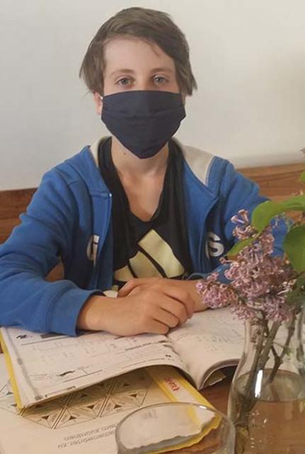 Wie es wohl in der Schule mit Maske werden wird? | Foto: Michaela Necker