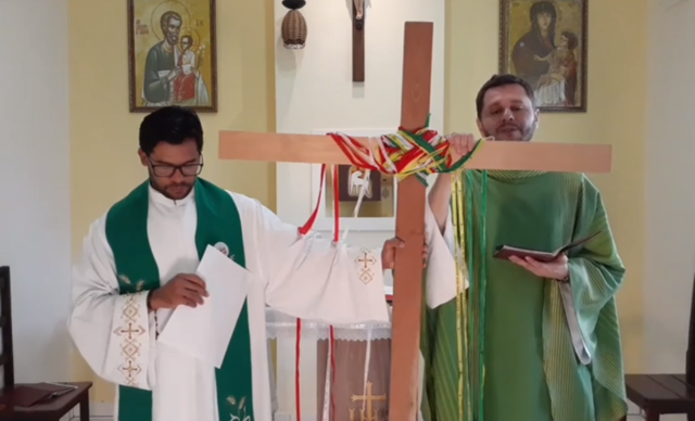 Die Andacht wurde via Facebook live gestreamt. So konnten auch Menschen aus Bom Jesus da Lapa mitfeiern | Foto: Screenshot