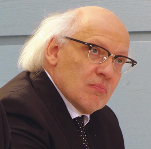 Der deutsche Jesuit Godehard Brüntrup ist Professor für Philosophie an der Hochschule für Philosophie in München und Gastprofessor an der St. Louise University in den USA. Viele Jahre lehrte und forschte er auch an verschiedenen anderen Universitäten in den Vereinigten Staaten von Amerika und ist mehrmals im Jahr dort, um zu unterrichten.    | Foto: Hochschule für Philosophie München