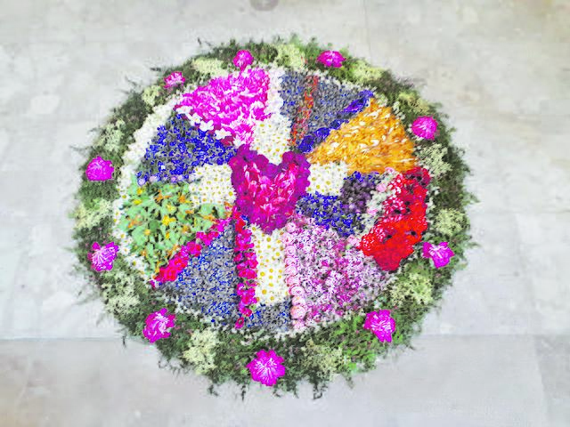 Das Blumenbild von Fronleichnam in der Kirche St. Katharein an der Laming ist ein buntes Zeichen unseres Glaubens und unserer Kirche. | Foto: privat