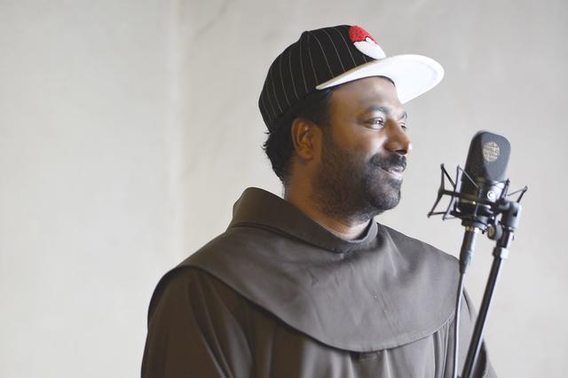 P. Manuel Sandesh: „Ich möchte die frohe Botschaft mit den jungen Leuten teilen, die nichts mit der Kirche zu tun haben. Denn die sprechen oft eine ganz andere Sprache.“
 | Foto: Sandra Lobnig