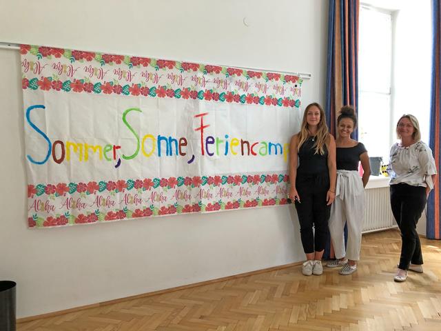 „Inklusion geht auf“, freuen sich Maria-Quiyen Jenny, Maria Chris-tina Felzmann und Regina Tockner (v. l.).  | Foto: RB/ibu