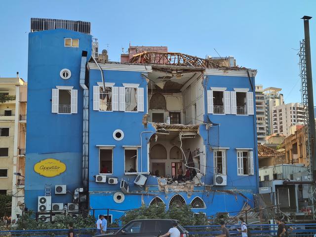 Zerstörtes Haus in Beirut. | Foto: RB/Caritas Schweiz