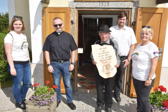 Empfang für "Ötscherpfarrer" Roman Sinnhuber in Sprögnitz.