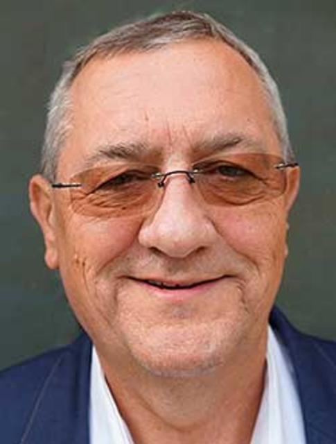 Peter Klonowski, Geboren: 14. Juni 1959
Familienstand: verheiratet, fünf Kinder 
Beruf: Kfm. Angestellter (Dr.)
Einsatzpfarre: Süßenbrunn (Pfarrverband „Drei Anger bei Wien“)
Mein Lieblings-Buch: Thomas von Kempen, Die Nachfolge Christi
Lieblingsheilige(r): Johannes Paul II. 
Bibelstelle: Psalm 37,5
Ich lasse mich zum Ständigen Diakon weihen, weil ich das Zeugnis meines Glaubens und die Liebe Jesu Christi zu den Menschen spürbar machen und weitergeben will. | Foto: privat