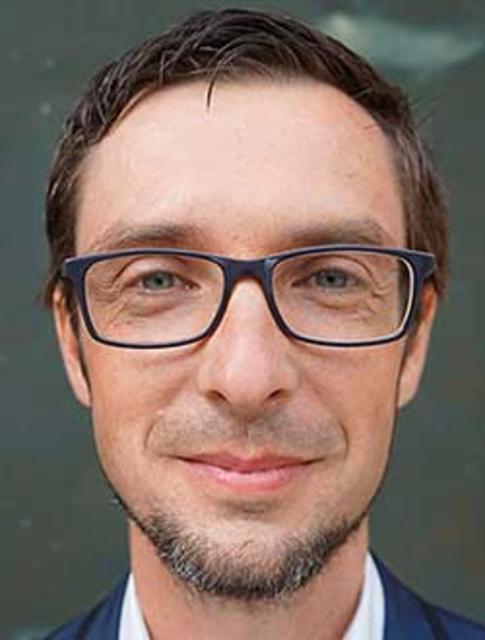 Robert Mucha, Geboren: 10. Mai 1982 
Familienstand: verheiratet, vier Kinder 
Beruf: Landschafts-, Gartenarchitekt
Einsatzpfarre: Kritzendorf
Mein Lieblings-Buch: Maria Valtorta, Der Gottmensch
Lieblingsheilige(r): Therese von Lisieux 
Bibelstelle: 1 Kor 3,7
Ich lasse mich zum Ständigen Diakon weihen, weil ich das, was mir geschenkt worden ist, weitergeben will | Foto: privat