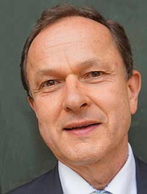 Paul Neßmerak, Geboren: 1. November 1961 
Familienstand: verheiratet, zwei Kinder 
Beruf: Bauingenieur (DI)
Einsatzpfarre: Nussdorf (Wien 19)
Mein Lieblings-Buch: Kardinal Walter Kasper, Barmherzigkeit. Grundbegriff des Evangeliums – Schlüssel christlichen Lebens

Lieblingsheilige(r): Hl. Petrus 
Bibelstelle: Lukas 22,32
Ich lasse mich zum Ständigen Diakon weihen, weil ich Mitmenschen teilhaben lassen möchte an den vielen schönen und guten Erfahrungen, die ich in meinem Leben in der Kirche Jesu machen durfte. | Foto: privat