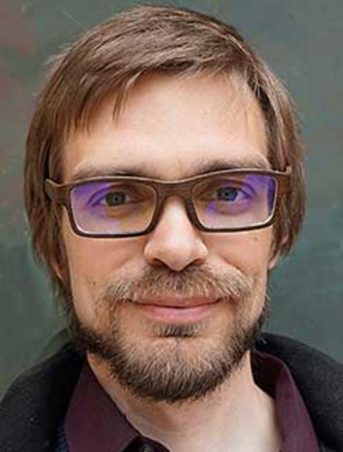 Eduard Taufratzhofer, Geboren: 27. Mai 1984 
Familienstand: verheiratet, zwei Kinder 
Beruf: Lebensmitteltechnologe
Einsatzpfarre: Pfarrverband „Anningerblick“
Mein Lieblings-Buch: Medard Kehl, Und was kommt nach dem Ende
Lieblingsheilige(r): Edith Stein 
Bibelstelle: Richter 9,8-15 und Jakobus 2,14-26
Ich lasse mich zum Ständigen Diakon weihen, weil das mein Weg der Gottessuche ist. | Foto: privat