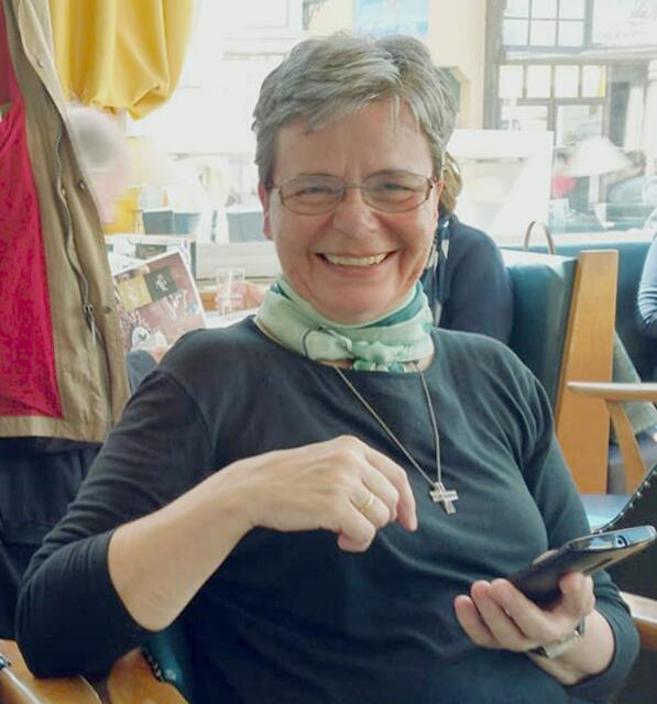 Schwester Maria Schütz: „Es ist gar nicht so leicht alles – Arbeit, Gebet, Dienste und Aufgaben – auf einen Nenner zu bringen. Das ist ein ständiges Suchen und Ringen.“