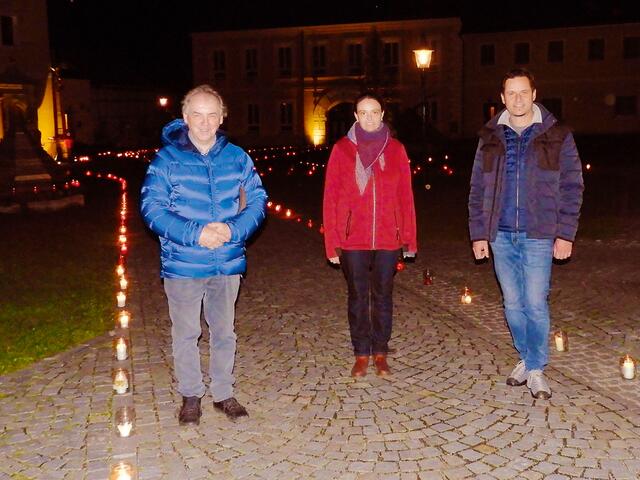 "Nacht der 1000 Lichter" in der Pfarrkirche Hirschbach | Foto: Karl Tröstl