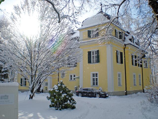 Die Villa Trapp in Salzburg gehört heute einem katholischen Orden.  | Foto: Salzburger Land