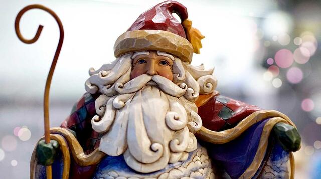 Die Haus- bzw. Wohnungstüre bleibt für jeden Nikolaus, der nicht aus diesem Haushalt stammt, eine Schwelle, die nicht überschritten werden darf.