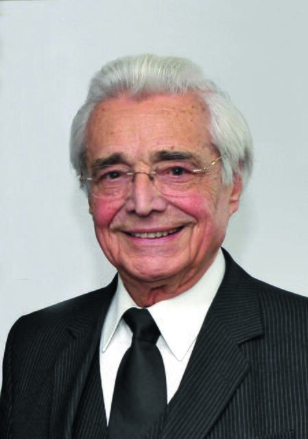 Prälat Josef Eichinger übernahm die Leitung von „Kirche bunt“ im Jahr 1985 und leitete die Kirchenzeitung bis zu seinem Tod am 16. Dezember 2015. | Foto: Kirche bunt - Archiv