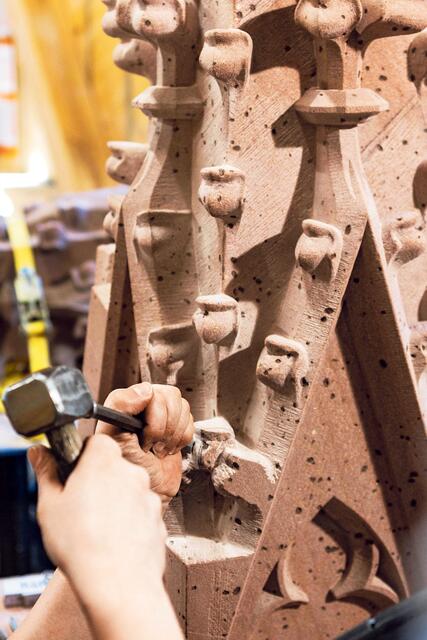 Steinmetze stehen für die Faszination am Objekt. | Foto: Claudia Tabori