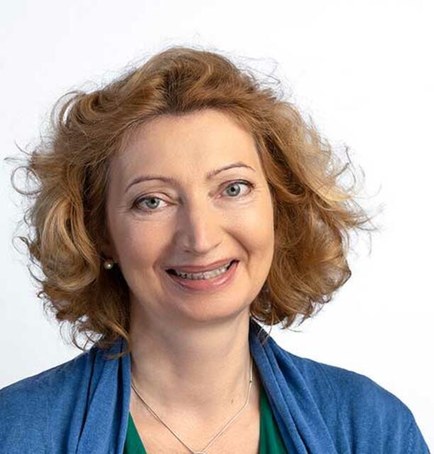 Antonia Keßelring ist die Leiterin der Telefonseelsorge Wien.  | Foto: Stephan Schönlaub