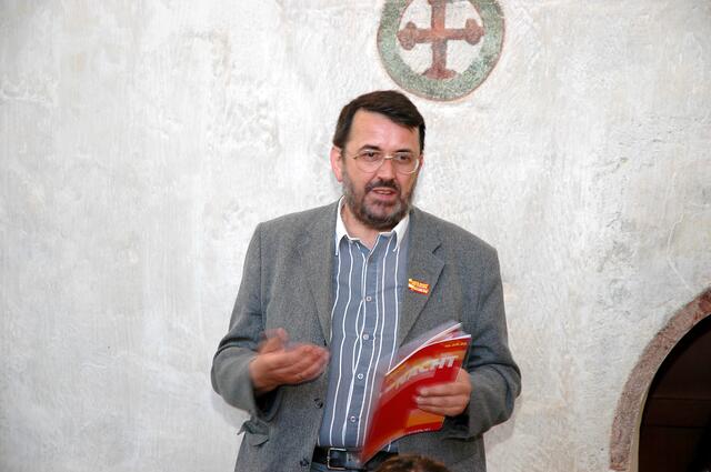 Bernhard Linse stellte 2005 das Programm der 1. Langen Nacht der Kirchen vor.
