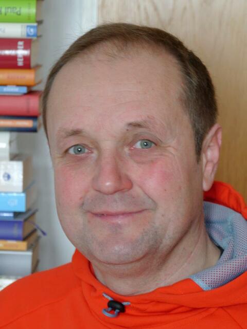 „Trotzdem nah“ sein will Herbert Wallmannsberger den Mitmenschen, auch wenn Corona derzeit physische Distanz erfordert. Aber in den kommenden Monaten würden große Aufgaben und Herausforderungen auf uns alle zukommen, die nur gemeinsam bewältigt werden könnten. „Ich bin davon überzeugt, dass wir Christen dazu einen wesentlichen Beitrag leis-ten können und werden.“�