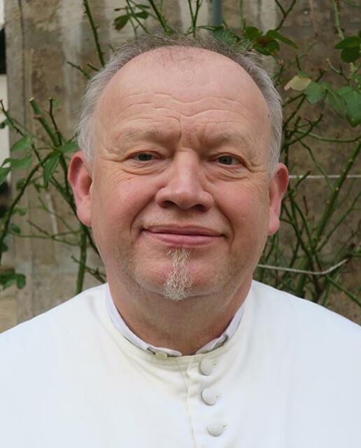 Kräuterpfarrer Benedikt Felsinger OPraem | Foto: St. Hauser
