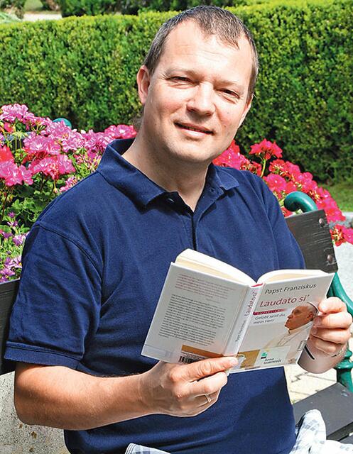 Markus Gerhartinger, Umweltbeauftragter der Erzdiözese Wien und Co-Leiter des Projekts „Kirchturmtiere beobachten“. | Foto: privat