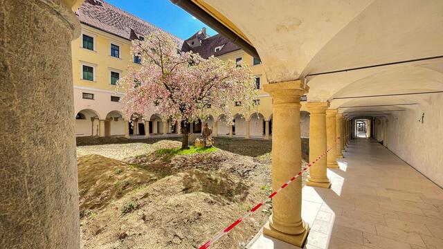 Umbau und Sanierung im Innenhof bei den Minoriten in Graz