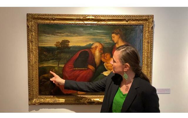 Biblische Tiere in der Kunst präsentieren Direktor Heimo Kaindl und seine Mitarbeitenden (im Bild Sonja Kersch) anhand von Gemälden im Diözesanmuseum. | Foto: DMG
