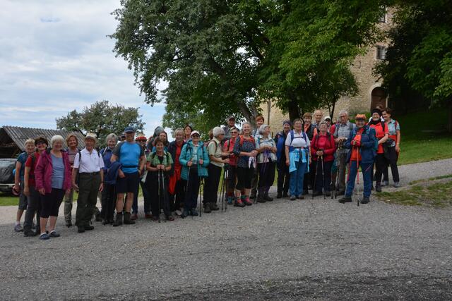 In 904 Meter Seehöhe erreichte die Pilgergruppe die Wallfahrtskirche in Maria Hilf. | Foto: Monika Wiedemann