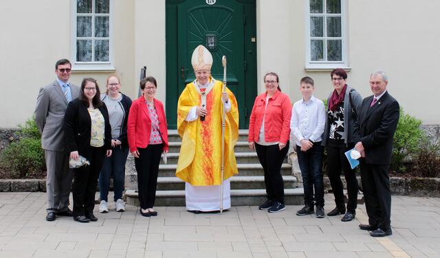 Als Stv. PGR-Voristzende durfte Birgit Liener vor einigen Jahren Kardinal Schönborn in der Pfarre Drasenhofen persönlich begrüßen. | Foto: privat