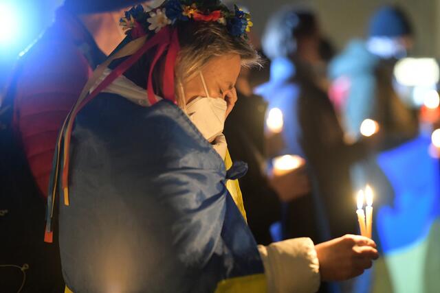 Gebet für den Frieden in der Ukraine. | Foto: RB/Hiwa Naqshi