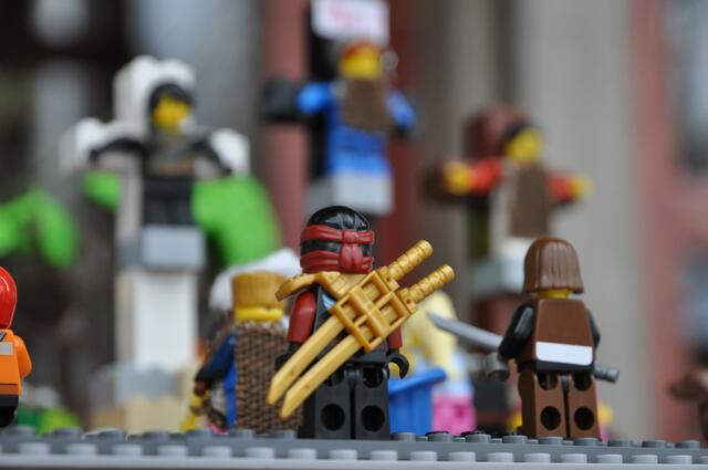 Wahrlich, das ist Gottes Sohn! Beim Lego®-Osterweg in Graz-Ragnitz haben Kinder die Passionsgeschichte für sich entdeckt. | Foto: Jokesch