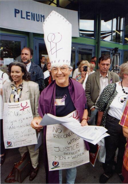Viele Themen der Ökumene sind damals wie heute aktuell. Bei der Zweiten Europäischen Ökumenischen Versammlung in Graz gab es auch ein Frauenzentrum. | Foto: Archiv