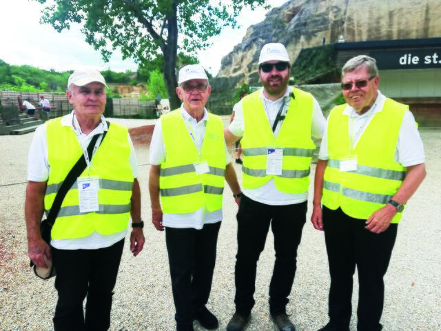Ein Dorf hilft mit: Auch das Sicherheitspersonal war ehrenamtlich tätig. | Foto: PASSIONSSPIELE ST. MARGARETHEN