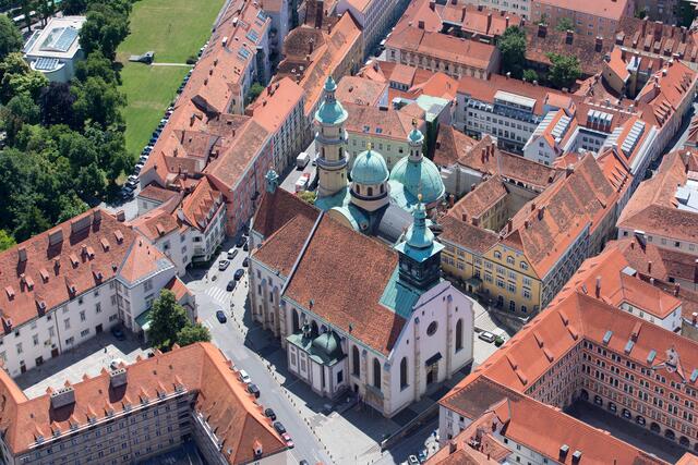 Der Dom zu Graz ist dem heiligen Ägidius geweiht.