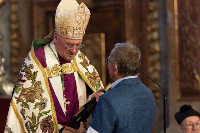 Gratulation zum 70. Geburtstag. | Foto: Pressestelle Diözese St. Pölten