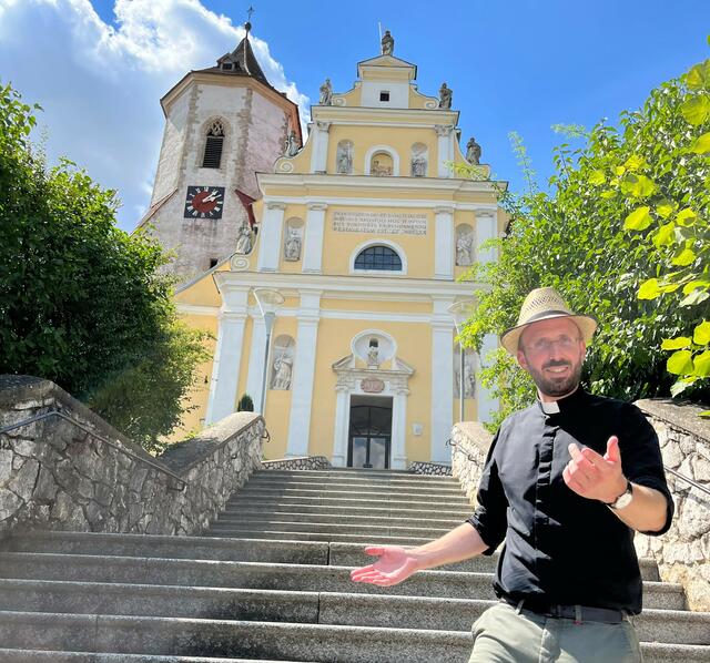 Aufwärts: Eine steile Stiege führt zur schmucken 
Barockkirche Falkenstein.   | Foto: Kayla Raymundo