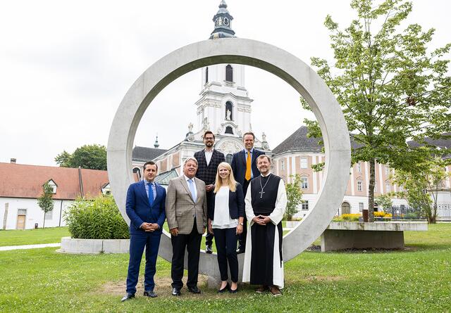 Die Engagierten des Vereins „Forum Humanismus Wilhering“ | Foto: Forum Humanismus Wilhering / APA-Fotoservice / Greindl