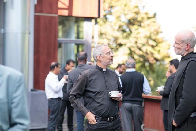 Gemeinschaft und Gedankenaustausch gehören neben Fortbildung und Information zu den Priestertagen. | Foto: Neuhold
