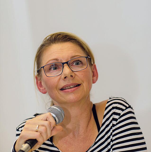 Karin Schuster ist Diplomierte Gesundheits- und Krankenpflegerin und engagiert sich bei „Mehr für Care“. | Foto: Neuhold