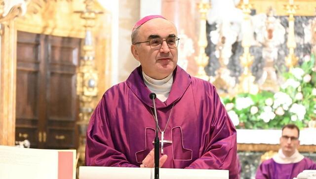 Bischof Wilhelm Krautwaschl zeigt sich beeindruckt von der Offenheit des Gesprächs mit Papst Franziskus. | Foto: Kathpress/Wuthe