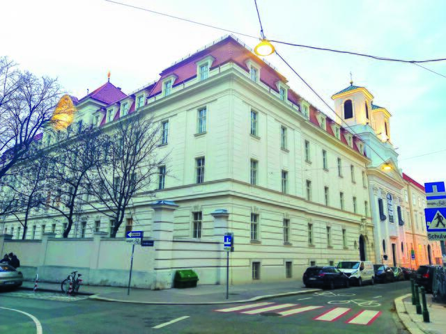 Das Gebäude des Priesterseminars in Wien blickt auf eine lange Geschichte zurück. Es wurde 1717 von Kaiser Karl VI. ursprünglich als spanisches Hofspital gestiftet. Kaiser Joseph II. wandelte es 1785 zu einem Waisenhaus um. 1914 fiel die Entscheidung, dass das Gebäude als Erzbischöfliches Priesterseminar verwendet werden soll. | Foto: Christopher Erben