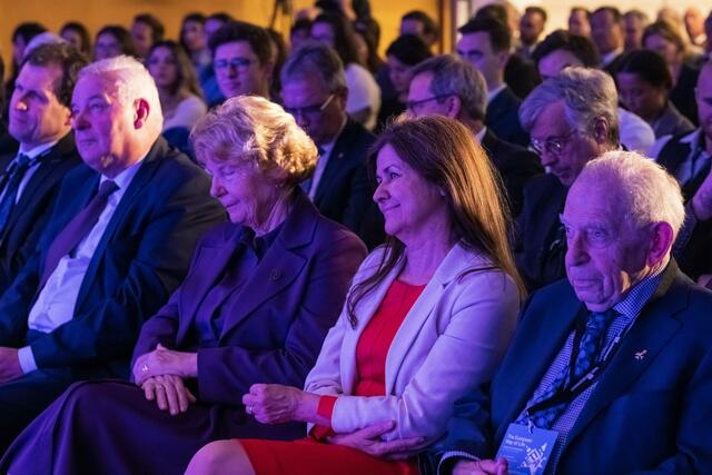 Einer der über 70 ReferentInnen war Journalist Paul Lendvai (r.), der die EU eine „Erfolgsgeschichte“ nannte, die es zu verteidigen gelte. | Foto: Neuhold