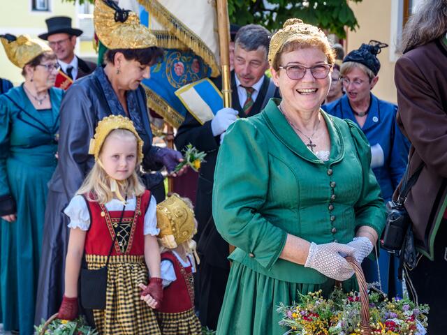 Wallfahrt der Goldhauben- und Trachtengruppe des Mostviertels. | Foto: Wolfgang Simlinger